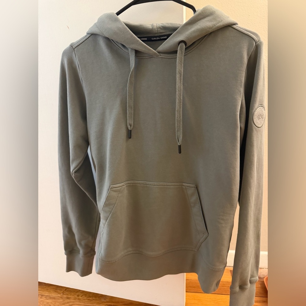 NWT Canada Goose Muskoka Women's Hoody-GD in the color Sagebrush-Armoise